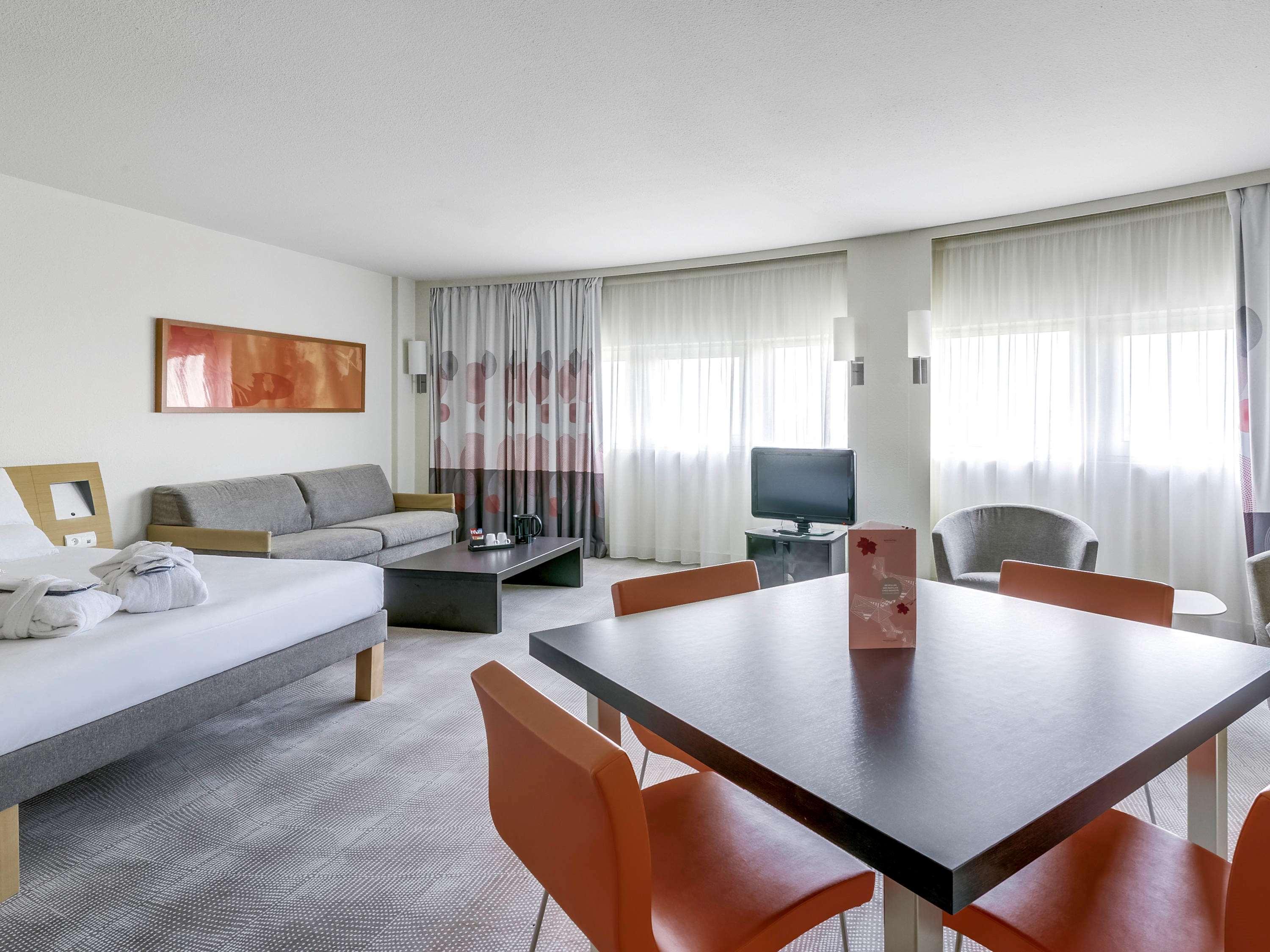 โนโวเทล ปารีส ออร์ลี เริงกีส Hotel เรอจิส ภายนอก รูปภาพ