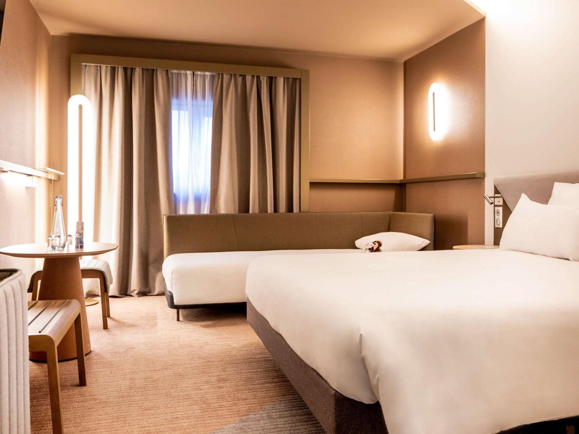 โนโวเทล ปารีส ออร์ลี เริงกีส Hotel เรอจิส ภายนอก รูปภาพ